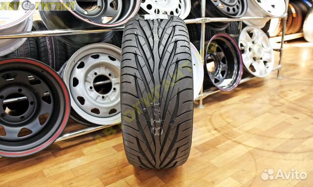 Maxxis MA-Z1 Victra 225/45 R17 94W