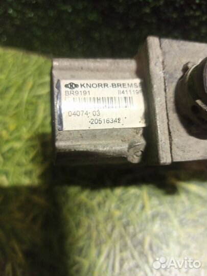 Кран модулятор EBS передний Volvo FH 2006 20516342