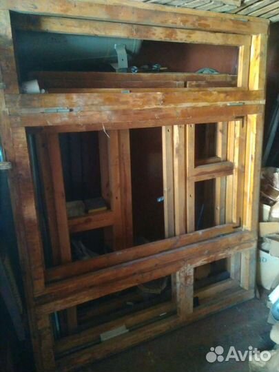 Деревянный оконный блок