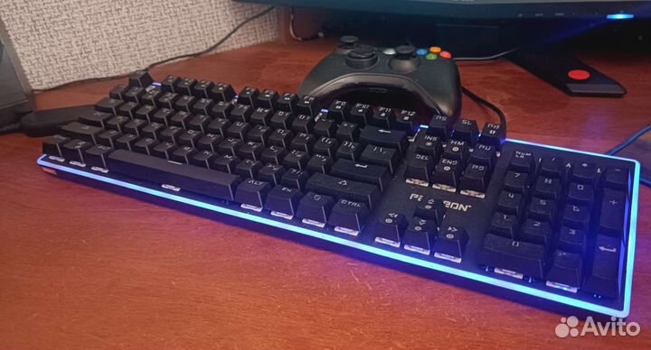 Механическая игровая клавиатура Panteon T8