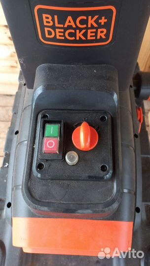 Садовый измельчитель Black&Decker begas5800