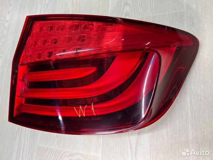 Фонарь правый Bmw 5 F10 2011