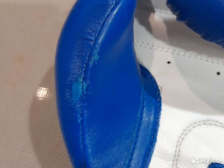 Боксерские перчатки