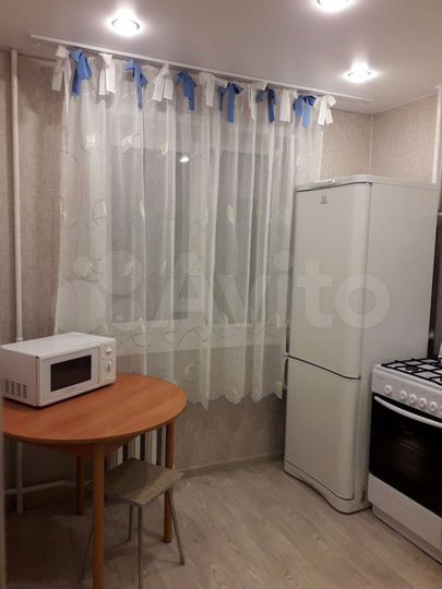 2-к. квартира, 45 м², 2/4 эт.