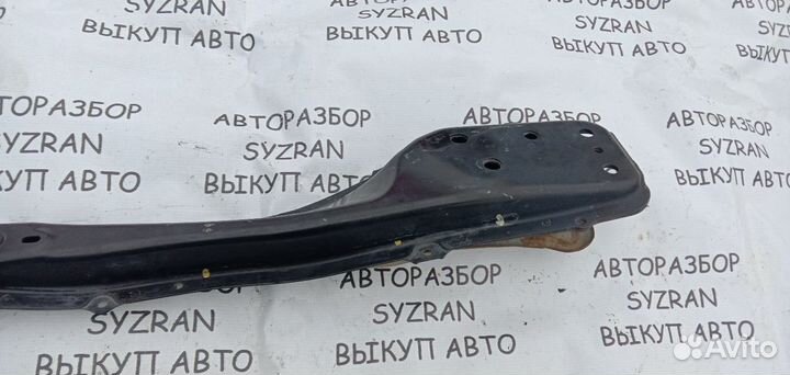 Балка под двс Toyota Avensis