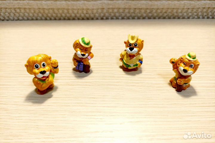 Игрушки из киндер сюрприза пакетом