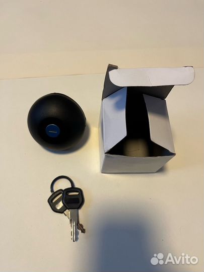 Крышка бензобака с ключами LADA Largus