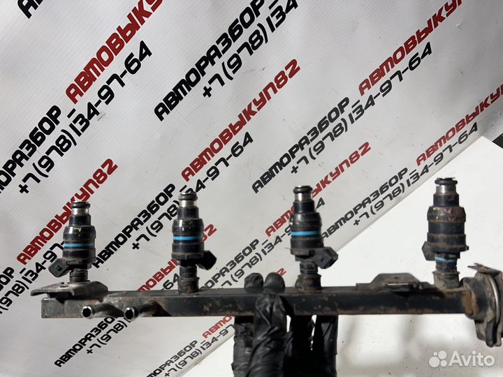 Бмв е36 M40 топливная рампа с форсунками