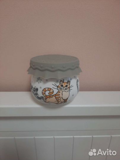 Чашка с крышкой