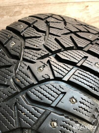 Bridgestone Blizzak Spike-02 225/45 R18 91T