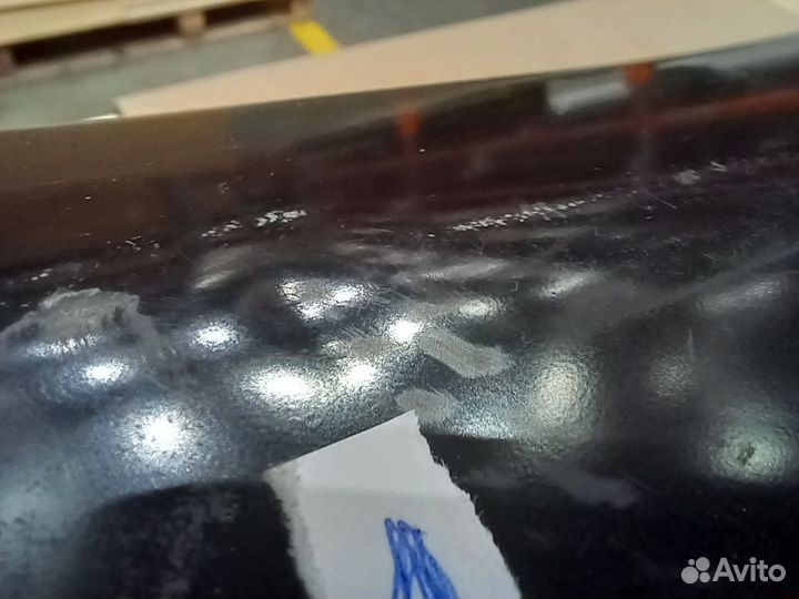 Крыло переднее правое