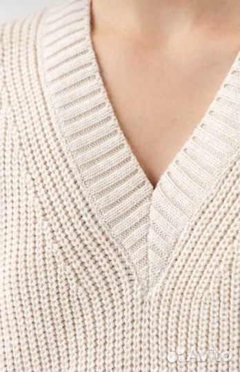 Жилет вязаный