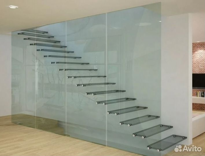 Стеклянная перегородка для террасы лестниц