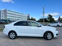 Skoda Rapid 1.6 AT, 2019, 66 500 км, с пробегом, цена 1 399 000 руб.