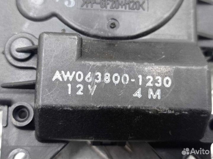 Моторчик заслонки печки Honda Pilot 2 AW0638001230