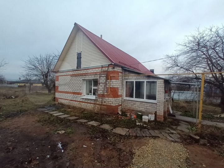 Дом 58 м² на участке 8 сот.