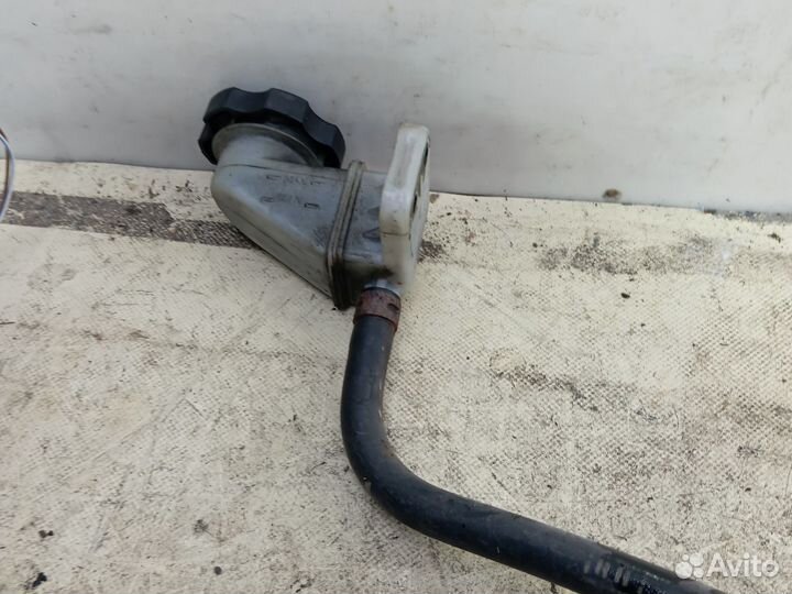 Главный тормозной цилиндр Opel Antara