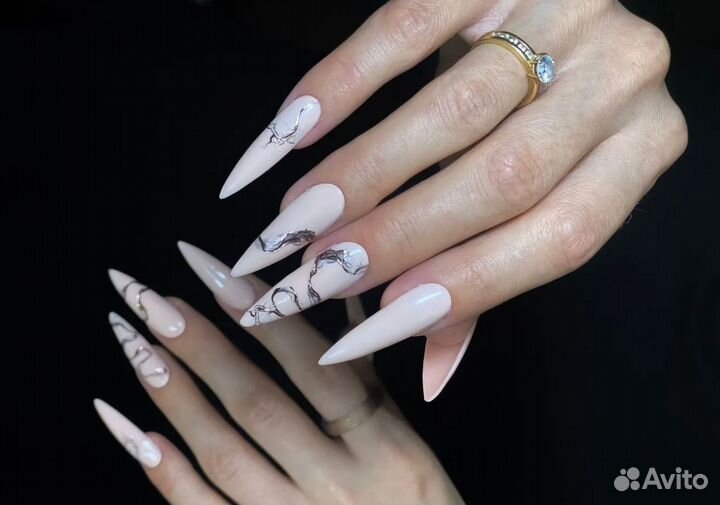 Маникюр, наращивание в салоне окошко 16.04 В 11.00