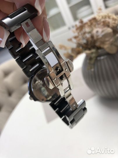 Часы женские новые