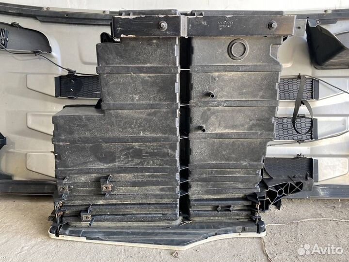 Вещевой отсек Volvo FH4 82243559