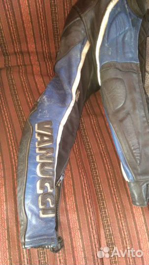 Мотокуртка кожаная мужская