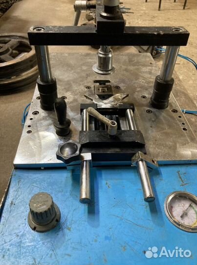 Скобозабивной станок