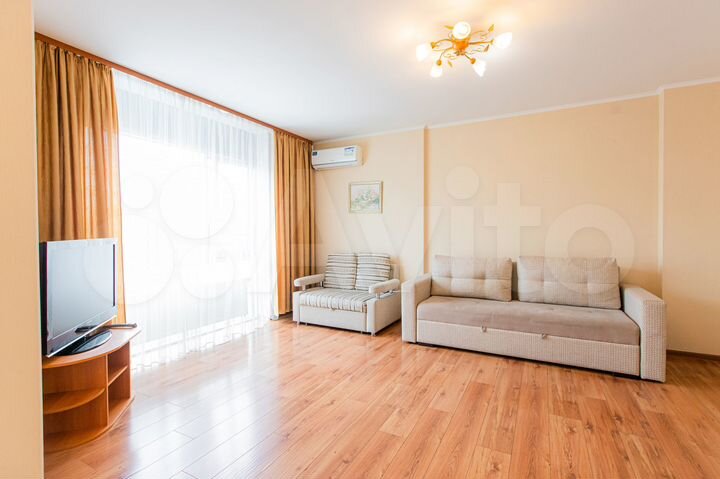 2-к. квартира, 70 м², 12/15 эт.