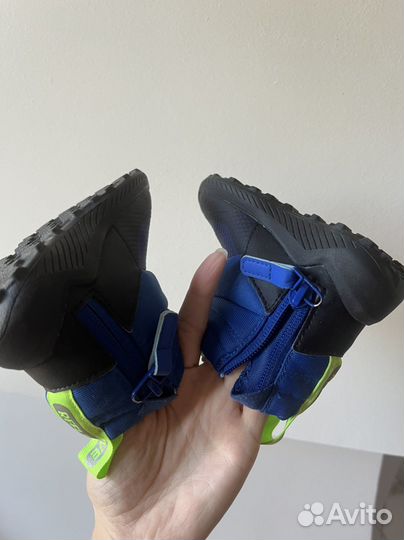 Демисезонные ботинки adidas