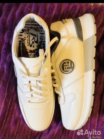 Кроссовки натуральная кожа новые