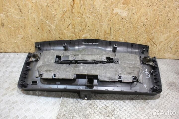 Обшивка крышки багажника Audi Q5 2008-2017