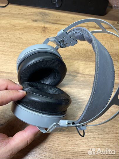 Беспроводные наушники