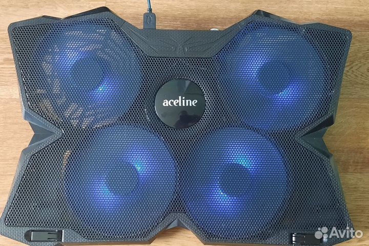 Подставка с охлаждением для ноутбука