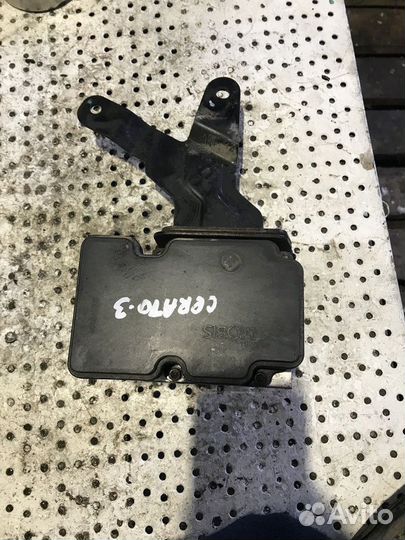 Блок управления ABS Kia Cerato