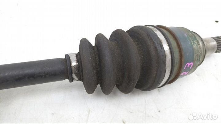 Привод передний правый Toyota Vitz SCP10 1SZ 2001