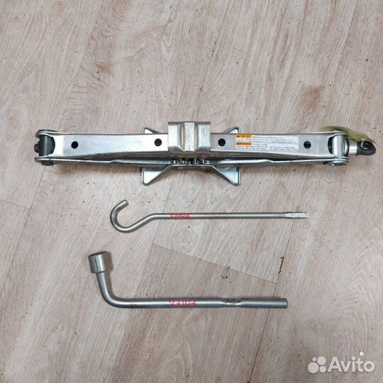 Домкрат Suzuki Grand Vitara 2006-2015