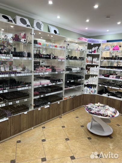 Все для маникюра: гель-лак, гели для наращивания