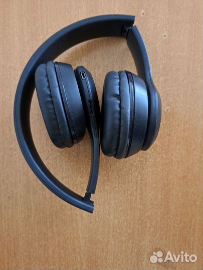 Беспроводные наушники jbl