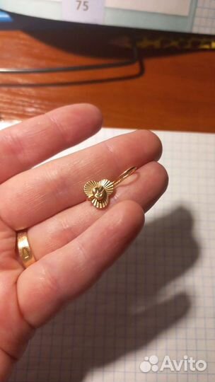 Золотые серьги 583 пробы