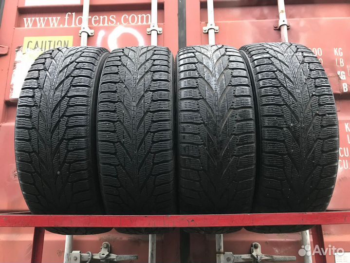 Nokian Tyres Hakkapeliitta R2 SUV 235/65 R17 91B