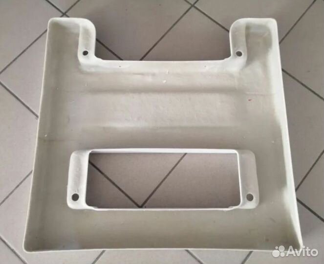 Панель левая (лесенка) белая камаз-5490