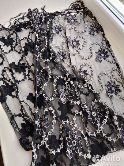 Шарфики легкие разных цветов и рисунков