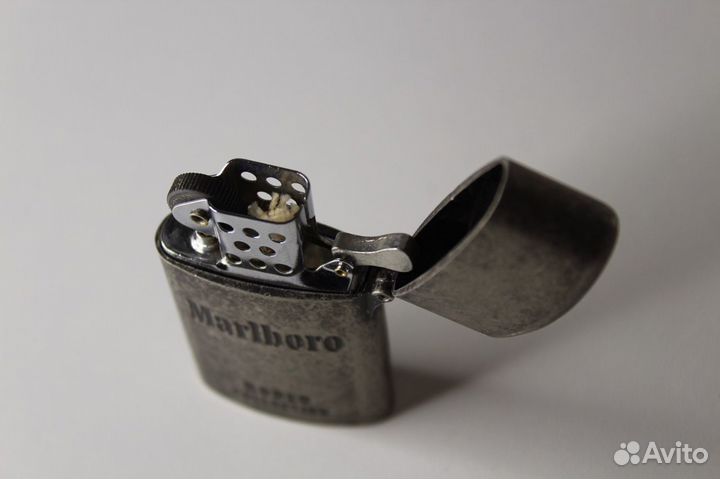 Коллекционная зажигалка Marlboro Rodeo Collection