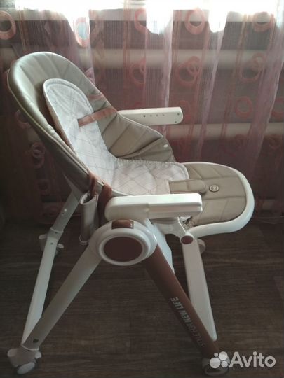 Стульчик для кормления Happy Baby Berny V2
