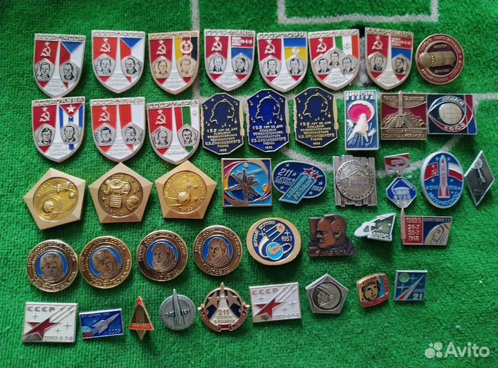 Значки СССР авто авиация корабли космос флот