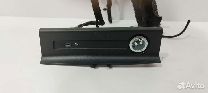 Разветвитель USB Skoda Karoq 2020+