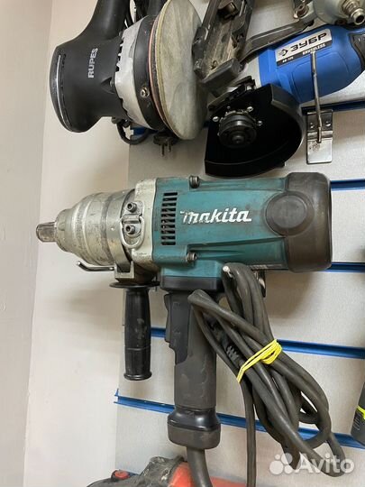 Сетевой гайковерт ударный makita TW1000, 1000 Нм