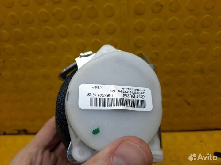 Ремень безопасности задний Skoda Karoq djka 2020