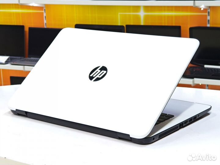 Ноутбук HP 17.3 HD+ A8-7410 8Gb R7 M330 SSD+HDD