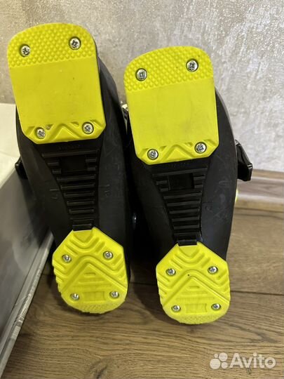 Горнолыжные ботинки детские