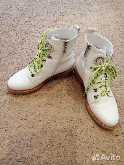 Ботинки женские